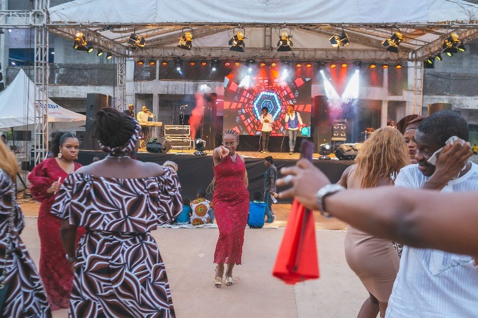 Uche & Eunice Dimiri — Pa Dimiri memorial concert